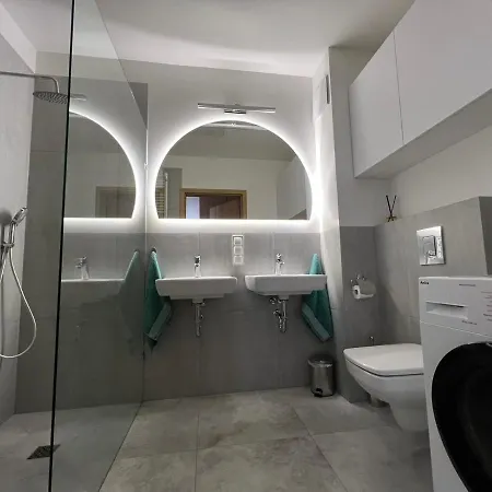 U Wujka アパート *